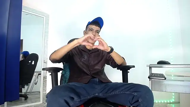 Favel Gomez7 online show from 20, 12, 2024