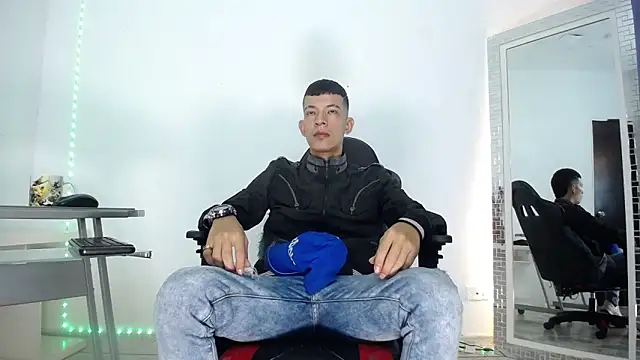 Favel Gomez7 online show from 23, 12, 2024
