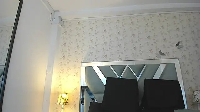 Queenjenn   online show from 11, 12, 2024