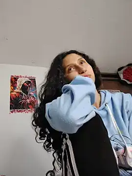 Queenjenn   online show from 2, 6, 2026