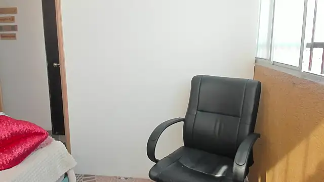 DannaMishellx  online show from 19, 1, 2025
