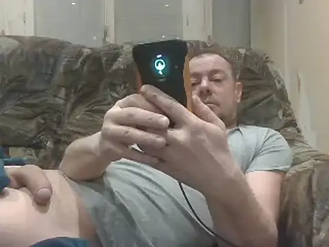 Snapshot of hugoboys76 chatting on 12, 2, 2025 hugoboys76 online show from 12, 2, 2025