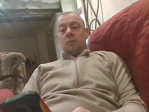 Snapshot of hugoboys76 chatting on 16, 2, 2025 hugoboys76 online show from 16, 2, 2025