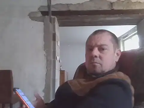 Snapshot of hugoboys76 chatting on 16, 3, 2025 hugoboys76 online show from 16, 3, 2025