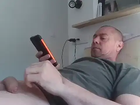 Snapshot of hugoboys76 chatting on 17, 3, 2025 hugoboys76 online show from 17, 3, 2025