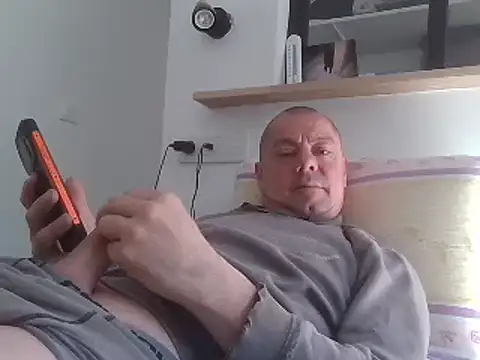Snapshot of hugoboys76 chatting on 18, 3, 2025 hugoboys76 online show from 18, 3, 2025