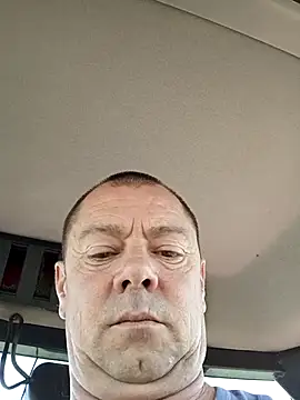 Snapshot of hugoboys76 chatting on 15, 9, 2025 hugoboys76 online show from 15, 9, 2025
