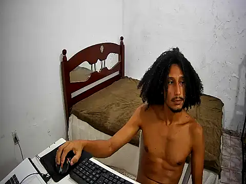 Snapshot of SkinnyLatinMan chatting on 3, 12, 2025 SkinnyLatinMan online show from 3, 12, 2025