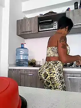 Snapshot of Alison_fitness chatting on 25, 1, 2025 Alison fitness online show from 25, 1, 2025