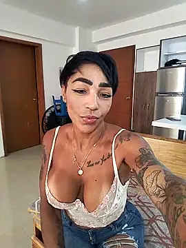 Snapshot of Alison_fitness chatting on 25, 2, 2025 Alison fitness online show from 25, 2, 2025