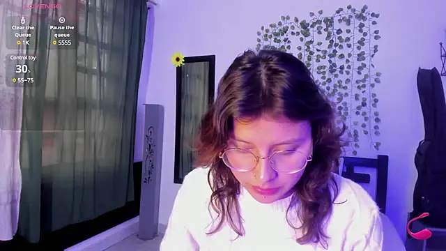 Noellesable online show from 8, 3, 2025