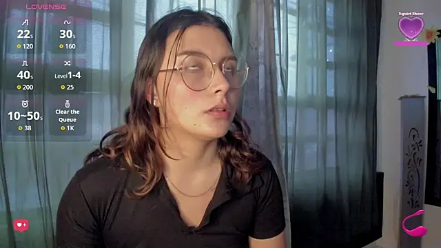 Noellesable online show from 15, 10, 2025