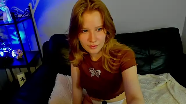 Snapshot of EvaStevs chatting on 12, 12, 2024 EvaStevs online show from 12, 12, 2024