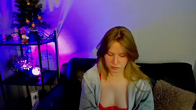 Snapshot of EvaStevs chatting on 20, 12, 2024 EvaStevs online show from 20, 12, 2024