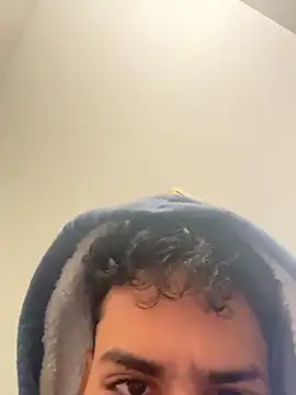 Snapshot of johnycash21 chatting on 18, 12, 2025 johnycash21 online show from 18, 12, 2025