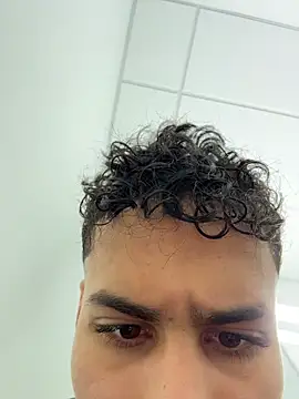 Snapshot of johnycash21 chatting on 22, 12, 2025 johnycash21 online show from 22, 12, 2025