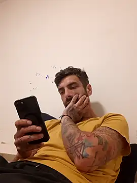 Snapshot of Italian69am chatting on 28, 9, 2025 Italian69am online show from 28, 9, 2025