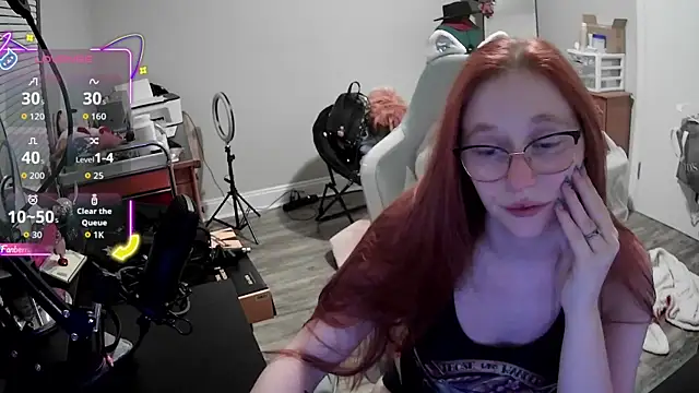 LilyFoxxx online show from 13, 9, 2025