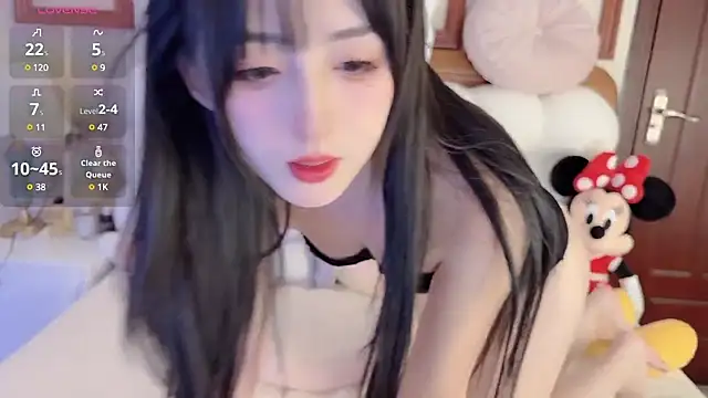 Unique-yiyi online show from 6, 12, 2024