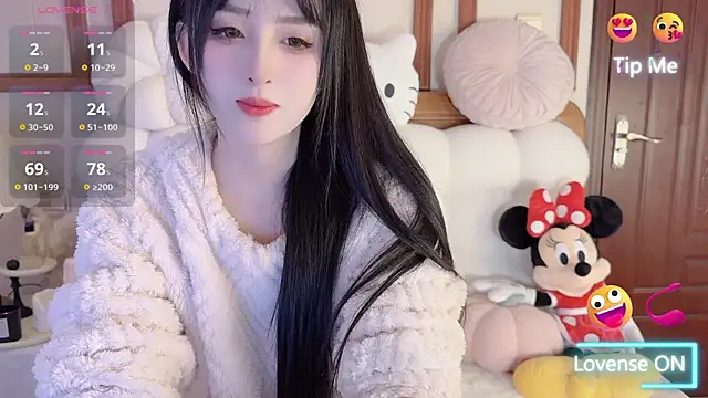 Unique-yiyi online show from 14, 1, 2025