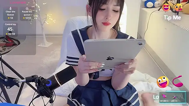 Unique-yiyi online show from 22, 2, 2025