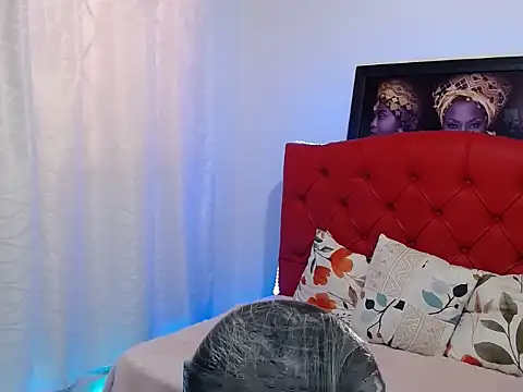 MISSANDRE4 online show from 6, 1, 2025