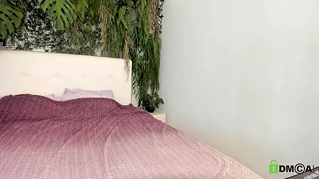 ElizaNik  online show from 21, 9, 2025