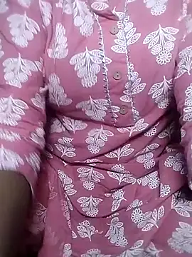 Snapshot of Shivani_Tivari chatting on 20, 11, 2025 Shivani Tivari online show from 20, 11, 2025