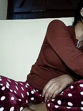 Snapshot of Shivani_Tivari chatting on 4, 12, 2025 Shivani Tivari online show from 4, 12, 2025