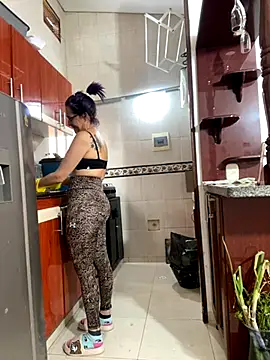 Snapshot of Goddess-Love- chatting on 13, 11, 2025 Goddess-Love- online show from 13, 11, 2025