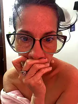 Snapshot of Goddess-Love- chatting on 20, 11, 2025 Goddess-Love- online show from 20, 11, 2025