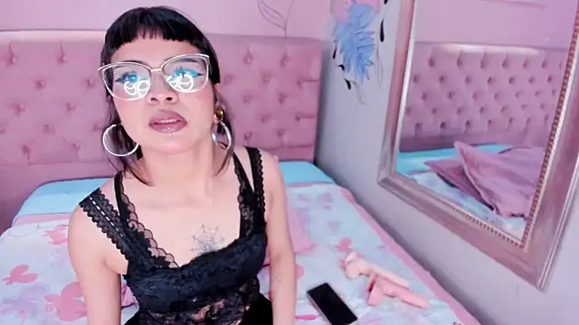 ILENAHEY online show from 21, 11, 2025