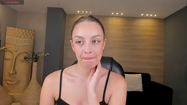 Snapshot of KaiaFerreira chatting on 12, 11, 2025 KaiaFerreira online show from 12, 11, 2025