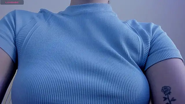 Snapshot of KaiaFerreira chatting on 23, 11, 2025 KaiaFerreira online show from 23, 11, 2025