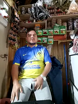 Snapshot of TheBriiaand30 chatting on 8, 10, 2025 TheBriiaand30 online show from 8, 10, 2025