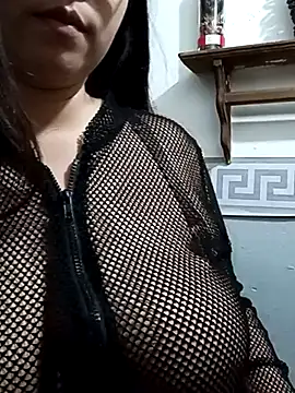 rosegloss69 online show from 6, 3, 2025