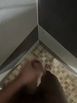 Snapshot of mylovetr1 chatting on 29, 12, 2024 mylovetr1 online show from 29, 12, 2024