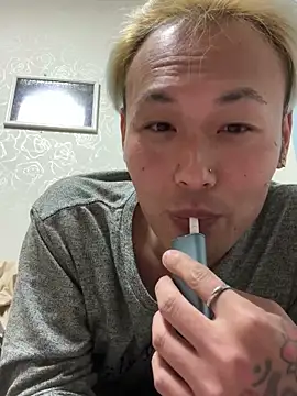 kouji8800 online show from 10, 1, 2025