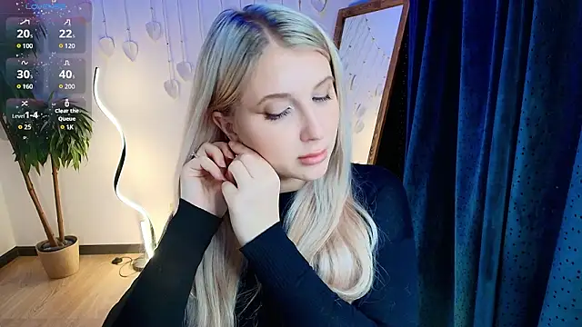 Snapshot of Evacadooo chatting on 2, 2, 2026 Evacadooo online show from 2, 2, 2026