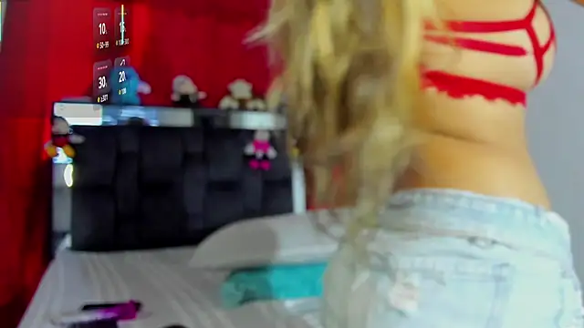 chloe vasquez710 online show from 13, 2, 2025