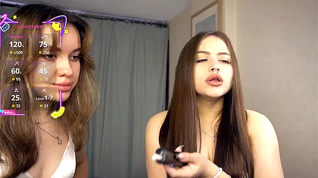 Snapshot of TateDevon chatting on 4, 10, 2025 TateDevon online show from 4, 10, 2025