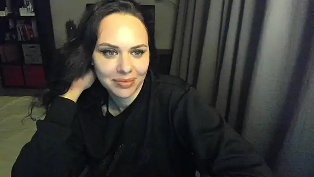 MollyCheiz online show from 7, 2, 2025