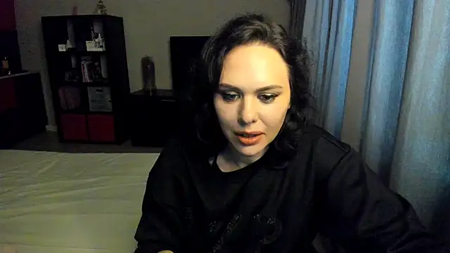 MollyCheiz online show from 19, 2, 2025