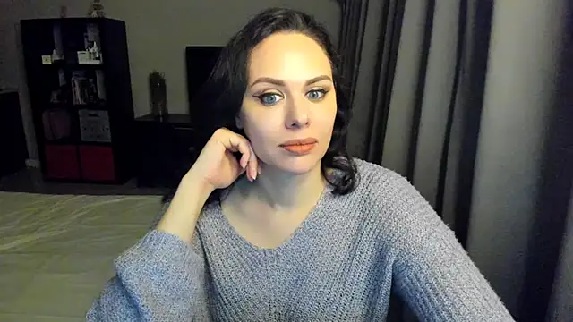 MollyCheiz online show from 19, 2, 2025