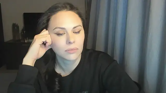 Snapshot of MollyCheiz chatting on 13, 1, 2026 MollyCheiz online show from 13, 1, 2026