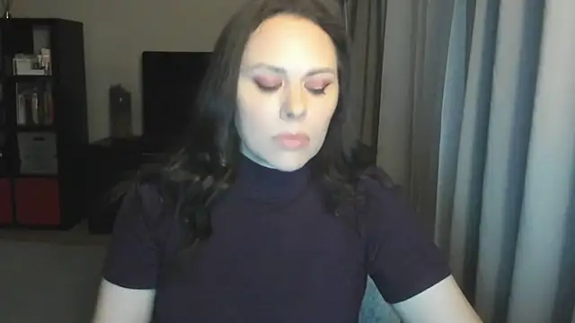 MollyCheiz online show from 11, 4, 2026