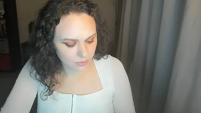 MollyCheiz online show from 2, 7, 2026