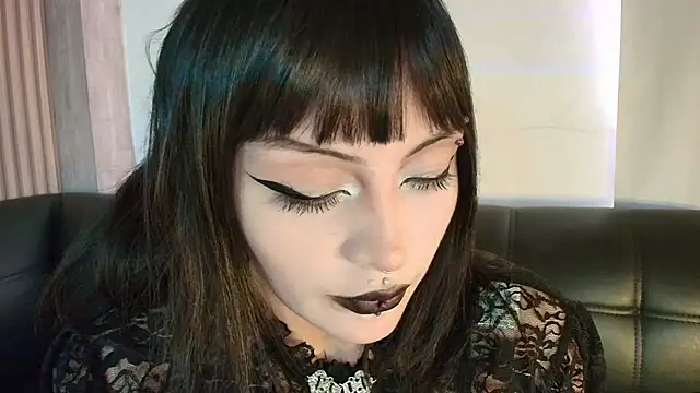 honney dark online show from 12, 5, 2026