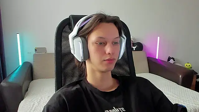 Ostin meow online show from 17, 2, 2026