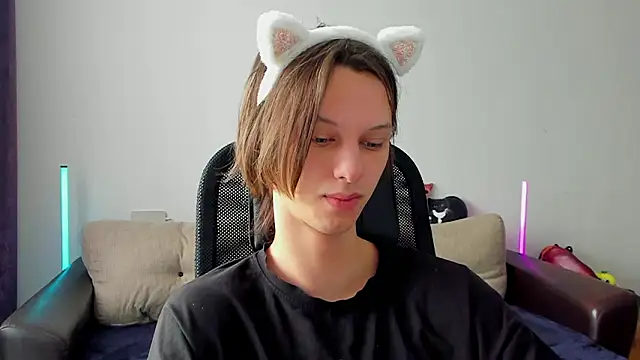 Ostin meow online show from 6, 3, 2026